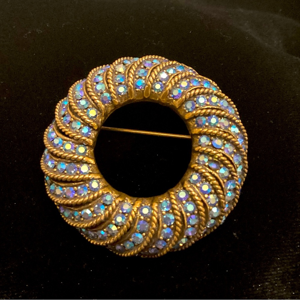 Weiss blue rhinestone brooch